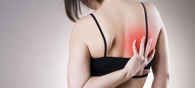 Back pain that gets worse when moving is a sign of thoracic osteoarthritis